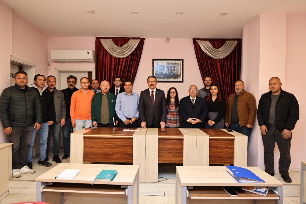 Merzifon Belediyesi Yetkilileri ve Proje Uzmanlarımızla İçme Suyu Şebekesi Yapım İşi İhale toplantısı düzenlendi.