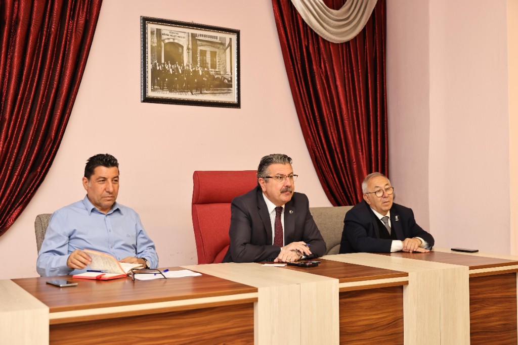 Merzifon Belediyesi Yetkilileri ve Proje Uzmanlarımızla İçme Suyu Şebekesi Yapım İşi İhale toplantısı düzenlendi.