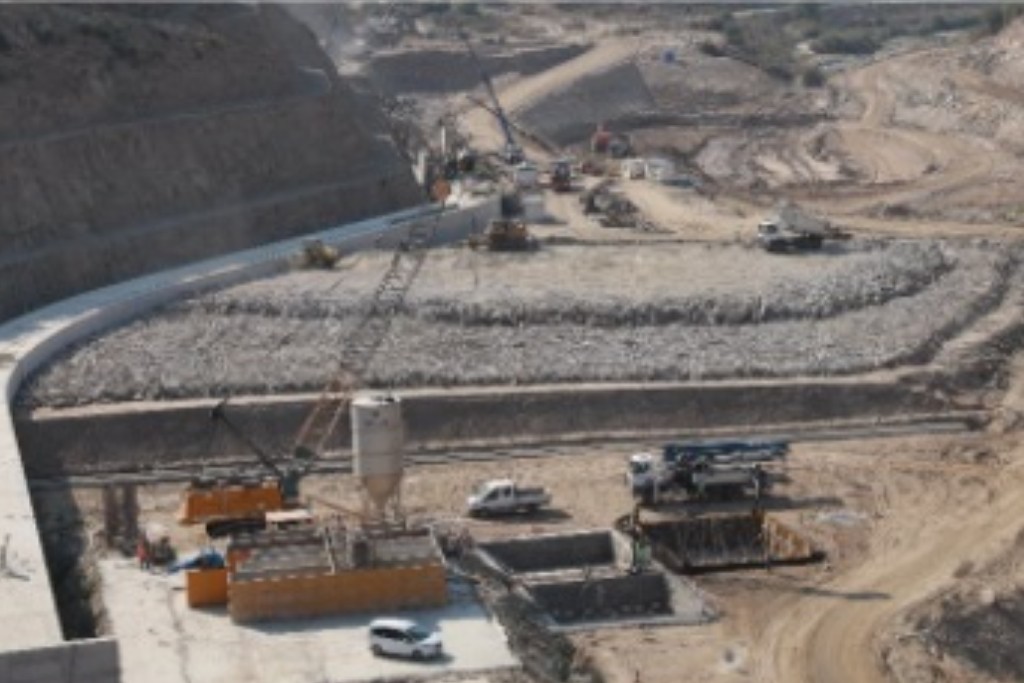 Planlaması Alter tarafından yapılan Aydın- Sarıçay Barajı İnşaatı hızla devam etmektedir.