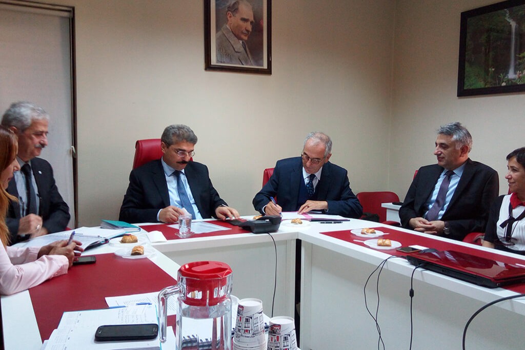 A contract was signed for the preparation of Gediz and Büyük Menderes Drought Management Plan